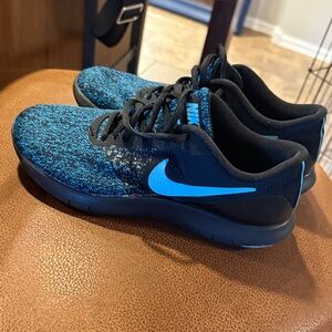 Nike Kids Black and Blue Sneakers